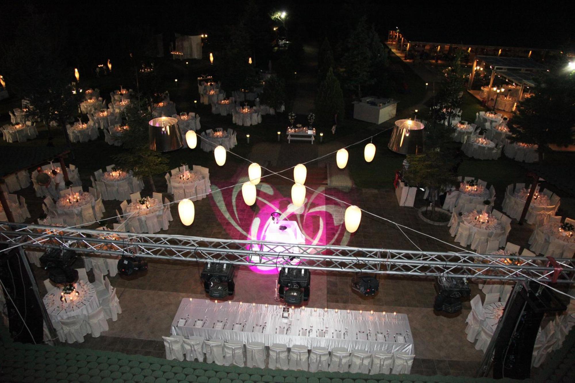 Le Chalet ซานธี ภายนอก รูปภาพ