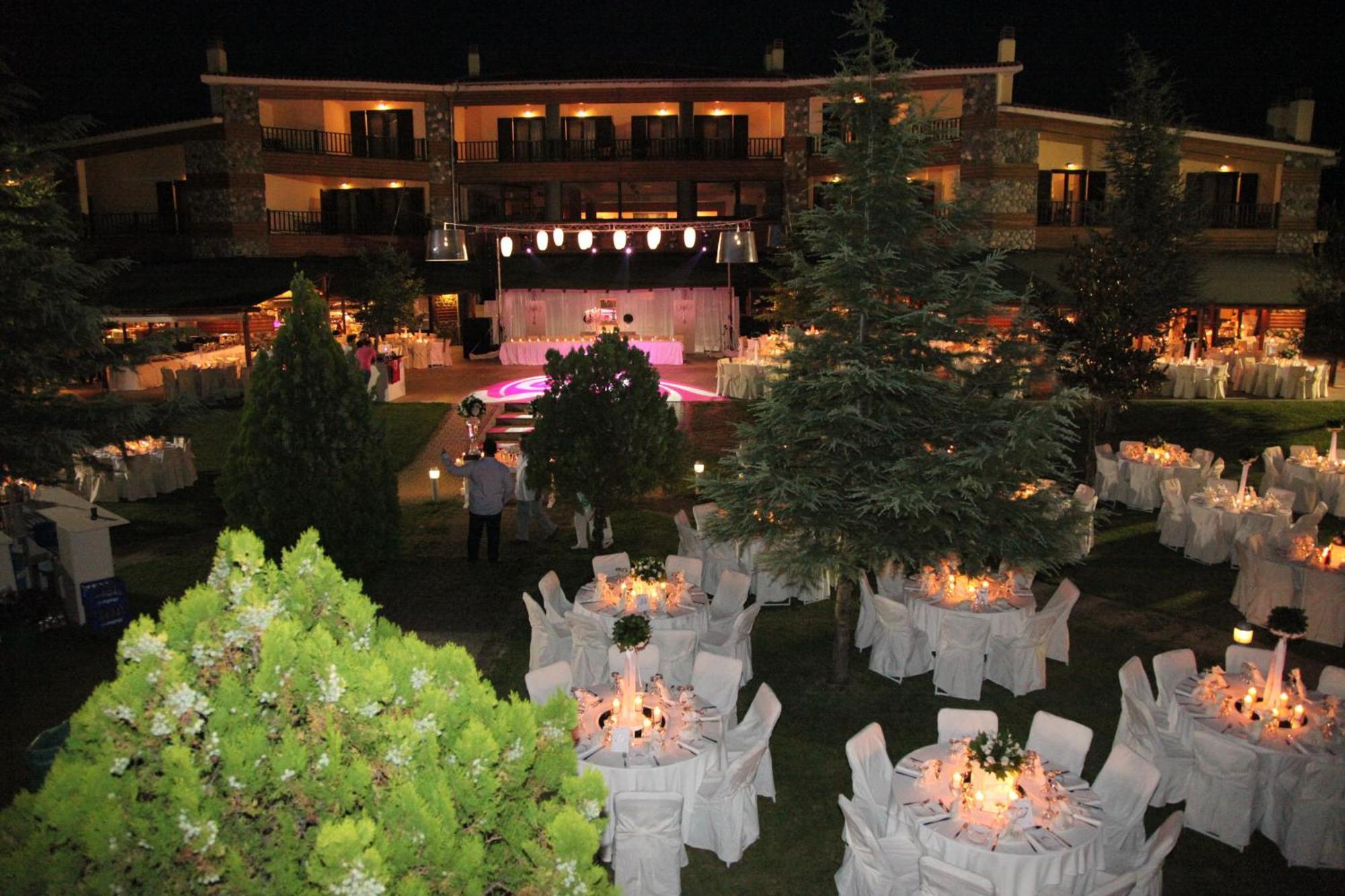 Le Chalet ซานธี ภายนอก รูปภาพ